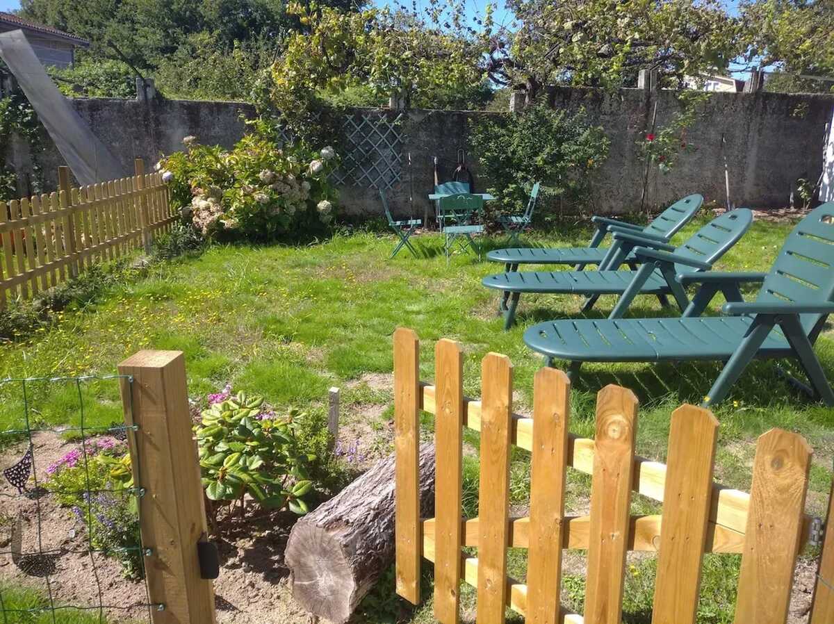 Maison 40 m² à Parada, jardin clôturé et vue montagne - Photo 34