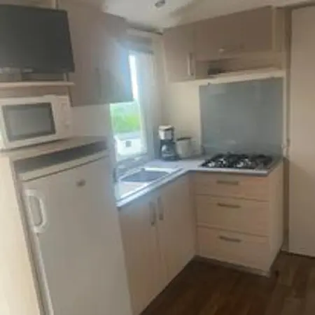 Bungalow charmant à Argences en Aubrac avec piscine - Photo 3