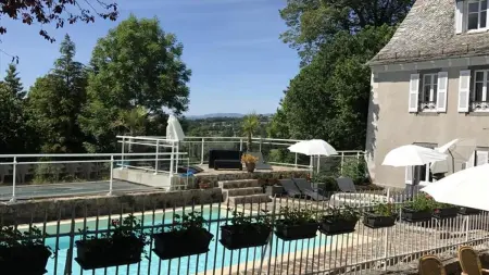 Bungalow charmant à Argences en Aubrac avec piscine - Photo 11