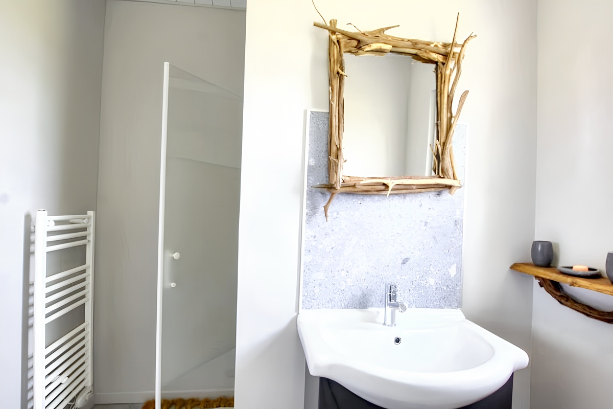 Maison 80 m² Fossemagne, jardin clos et terrasse - Photo 6