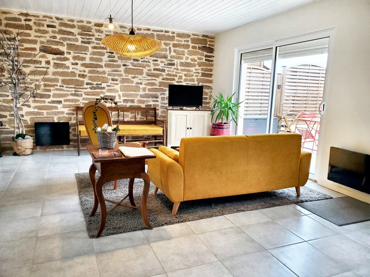 Maison 80 m² Fossemagne, jardin clos et terrasse - Photo 11