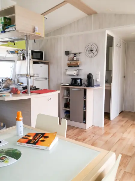 Bungalow chaleureux à Saint-Julien-en-Born avec piscine partagée : photo 14