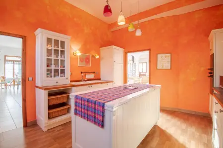 Villa avec piscine privée et 6 chambres à Saint-Cyr-sur-Loire : photo 16