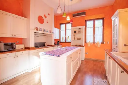 Villa avec piscine privée et 6 chambres à Saint-Cyr-sur-Loire : photo 17