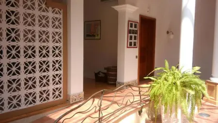 Villa avec piscine privée et 6 chambres à Saint-Cyr-sur-Loire : photo 37
