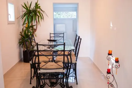 Appartement accueillant à Mauguio, 55 m² avec jardin paisible - Photo 2