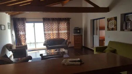 Maison charmante à Burinhosa, Pataias avec piscine partagée - Photo 1