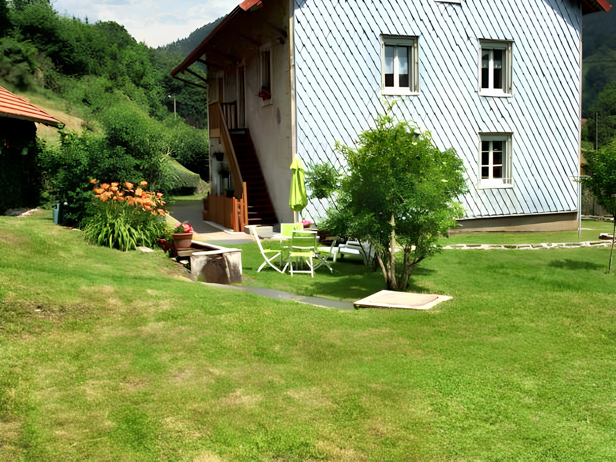 Appartement 9 pers. à Plancher-les-Mines, cheminée et jardin - Photo 7