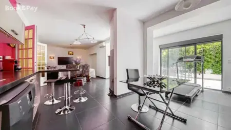 Villa confortable à Morières-lès-Avignon avec jardin privé - Photo 1