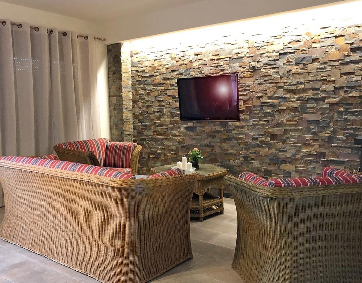 Maison avec vue montagne et piscine à Cretas, 10 personnes - Photo 4