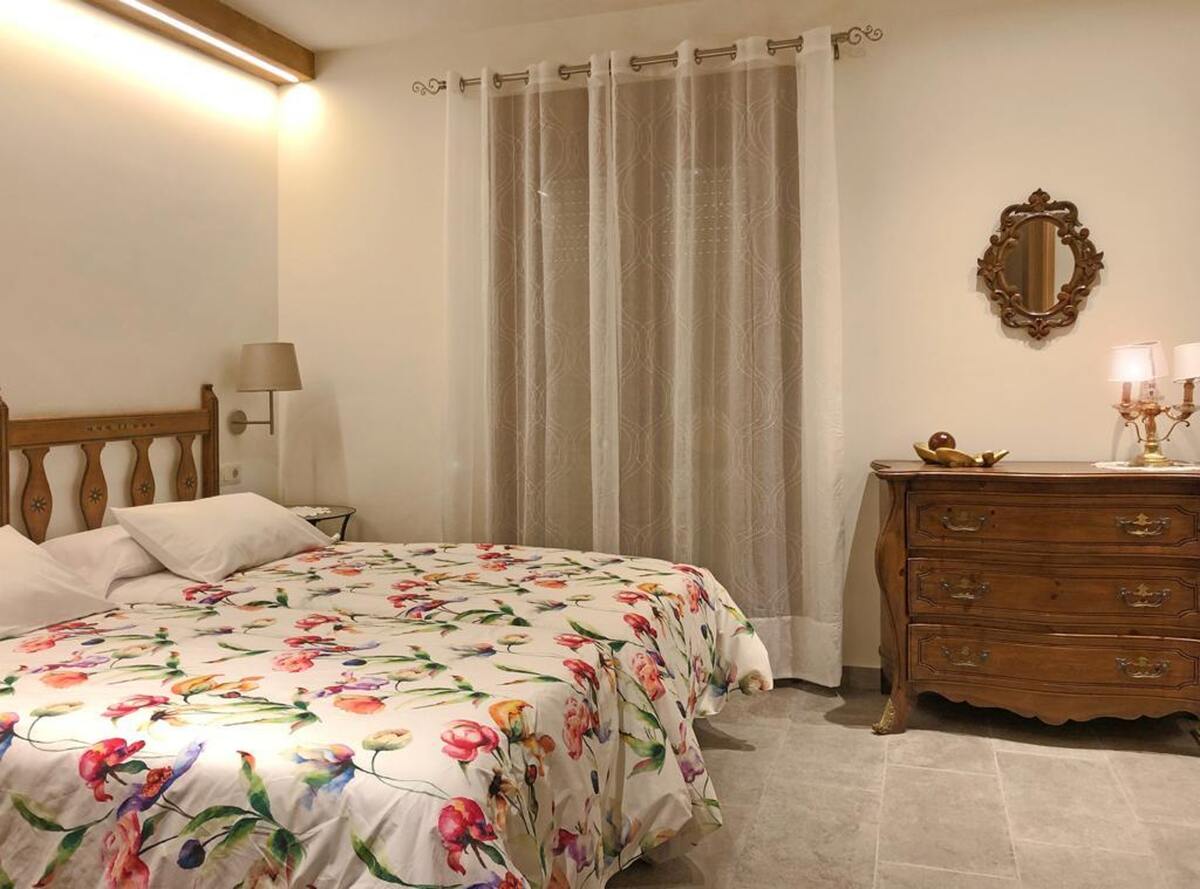 Maison avec vue montagne et piscine à Cretas, 10 personnes - Photo 8