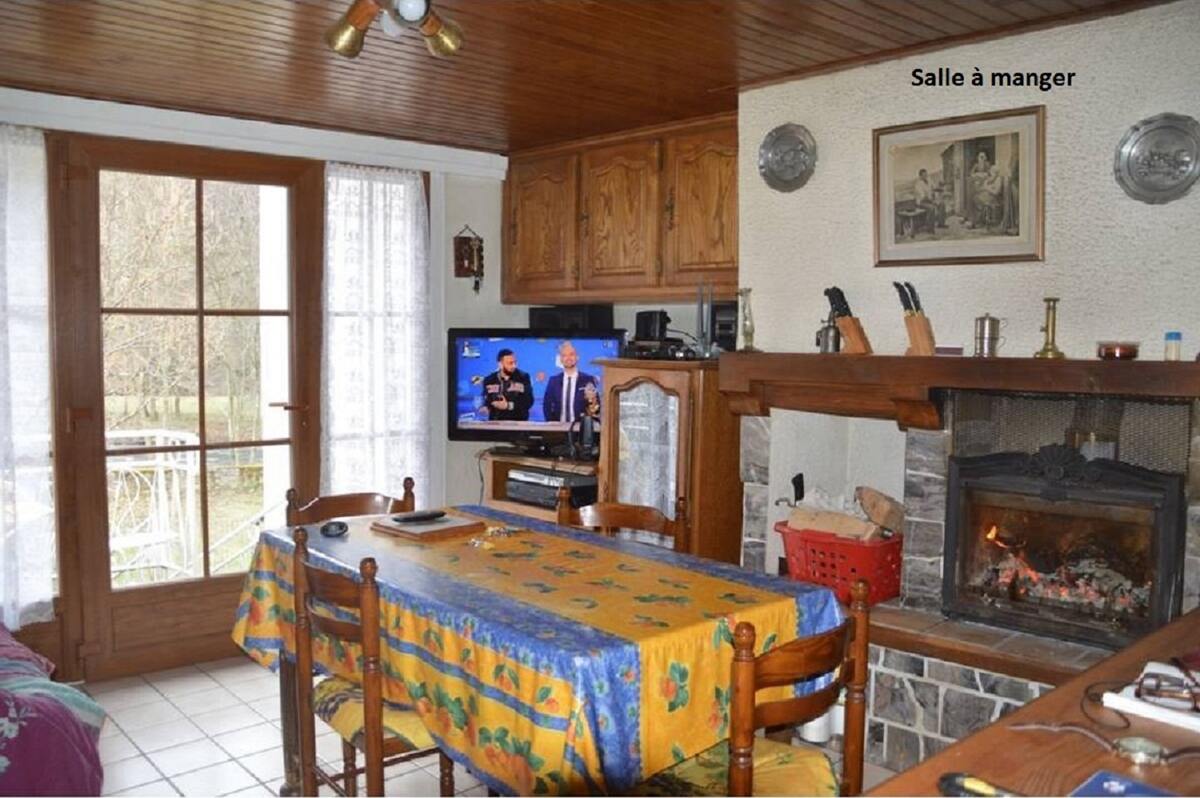 Maison 5 pers. Ferrières-Saint-Mary, jardin vue montagne - Photo 6