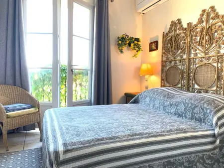 Maison avec piscine partagée et jardin clos à Gassin : photo 14