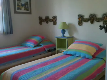 Maison avec piscine partagée et jardin clos à Gassin : photo 18