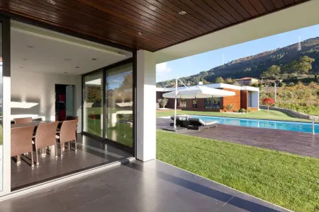Villa élégante près de Vieira do Minho avec piscine. - Photo 1
