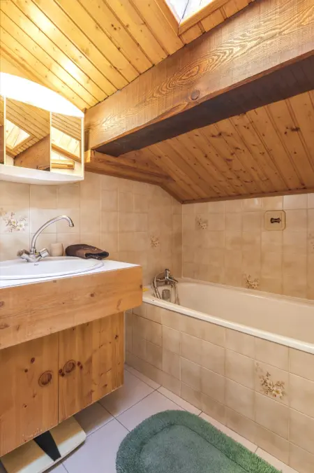 Chalet chaleureux à Champagny-en-Vanoise avec jacuzzi - Photo 10