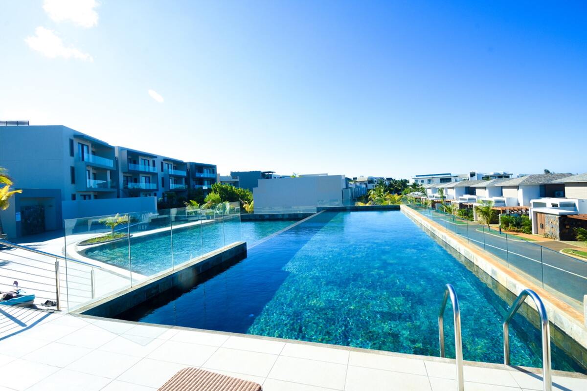 Appartement 3 chambres vue mer, plage privée, Roches Noires - Photo 1