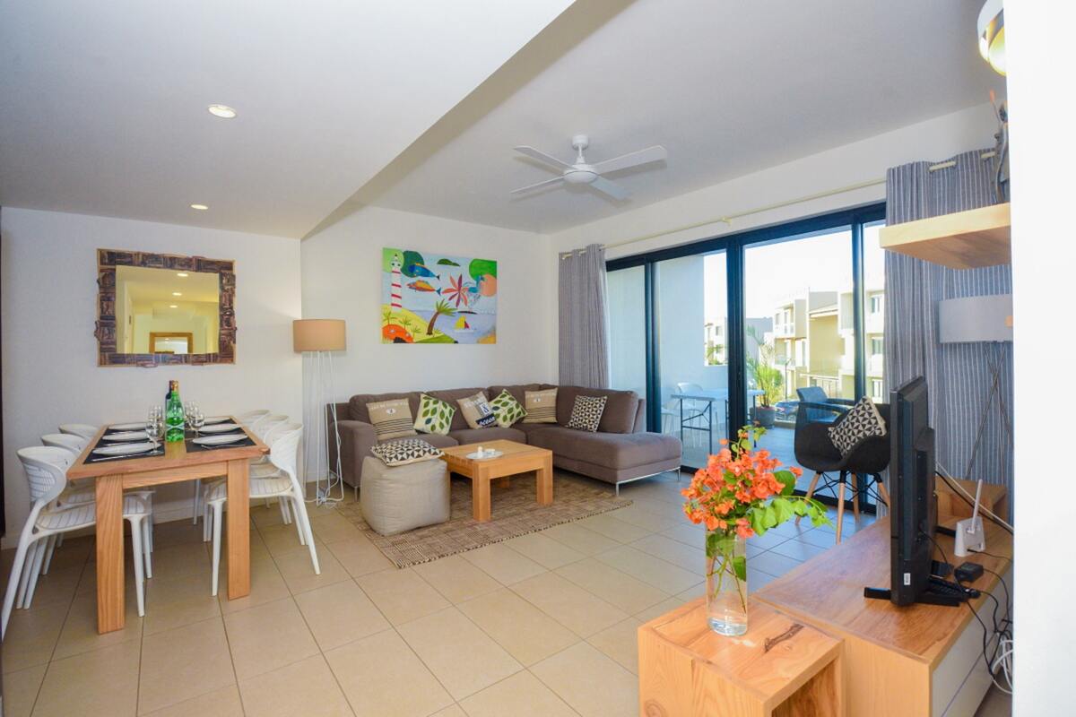 Appartement 3 chambres vue mer, plage privée, Roches Noires - Photo 9