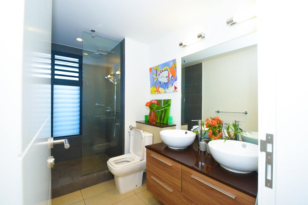 Appartement 3 chambres vue mer, plage privée, Roches Noires - Photo 15