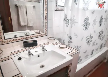 Villa avec piscine privée et vue montagne à Lamego, Portugal : photo 44