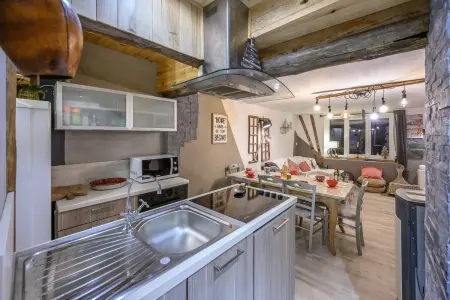Appartement 3 chambres à Orcières, vue montagne et baignoire balnéo : photo 9