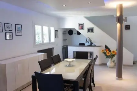 Villa avec piscine privée à eau salée et vue mer au Cannet : photo 5