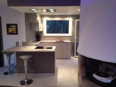Villa avec piscine privée à eau salée et vue mer au Cannet : photo 9