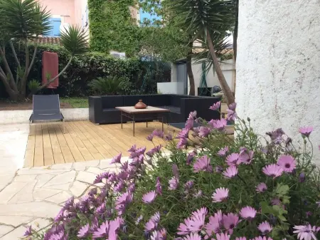 Villa avec piscine privée à eau salée et vue mer au Cannet : photo 12