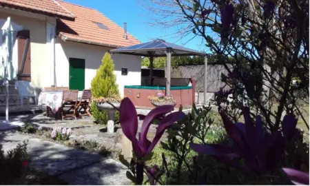 Maison accueillante à Gabarret, jacuzzi et jardin - Photo 1