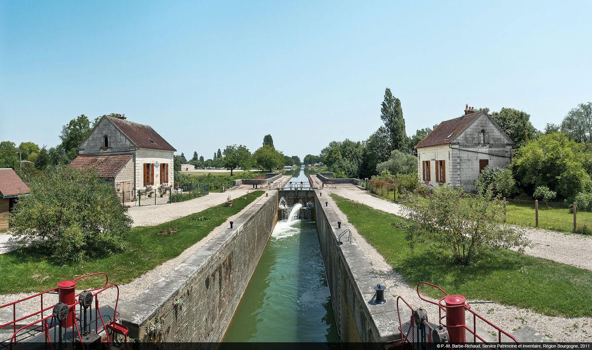 Maison 138 m² pour 11 personnes à Saint-Florentin - Photo 29