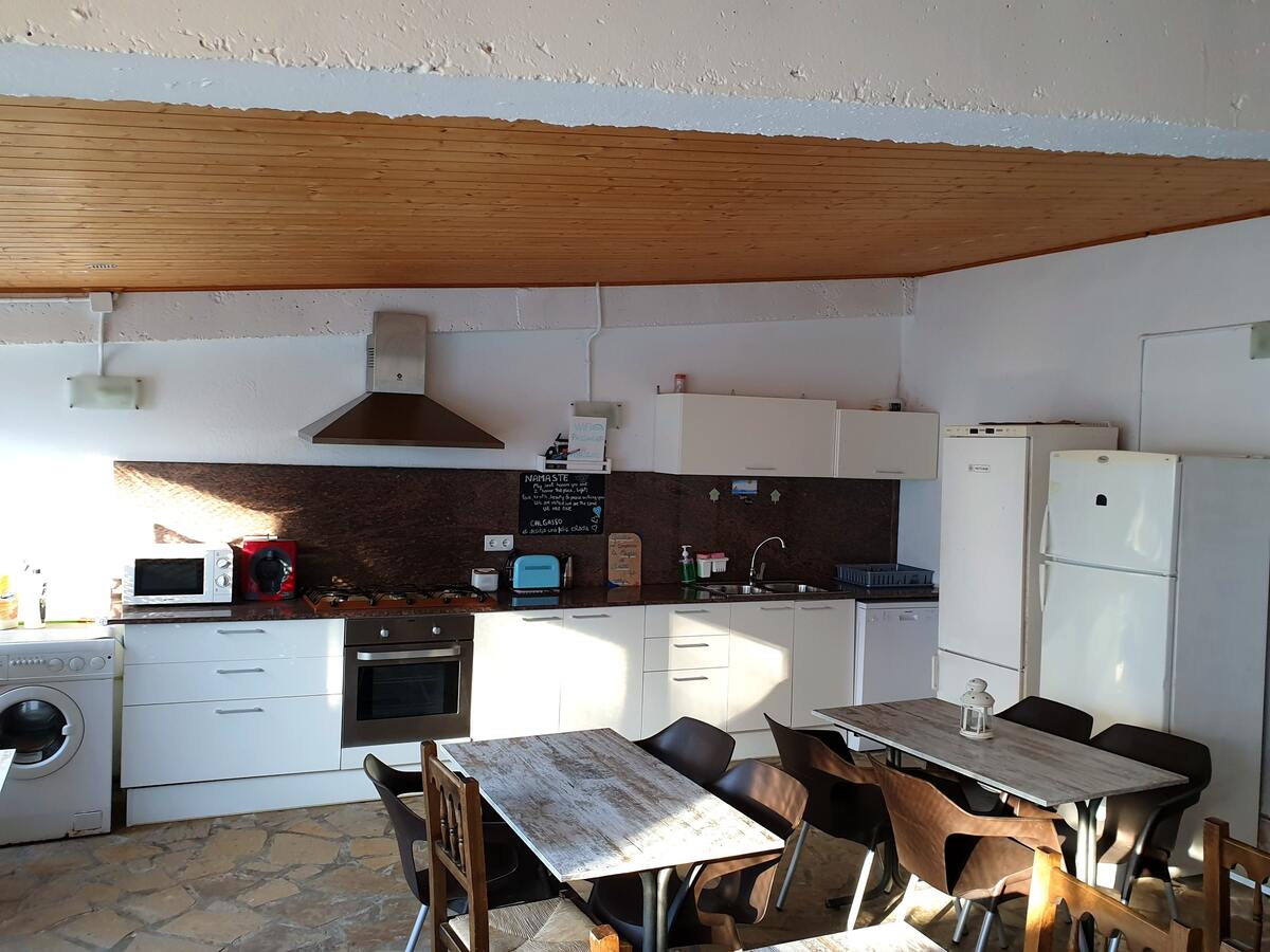 Maison 15 pers., 5 chambres avec jardin clôturé à Poble Nou - Photo 13