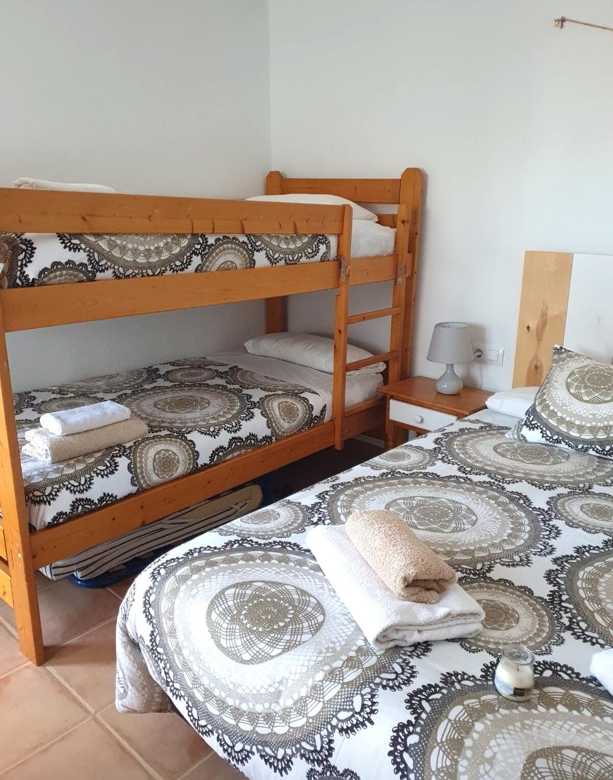 Maison 15 pers., 5 chambres avec jardin clôturé à Poble Nou - Photo 24