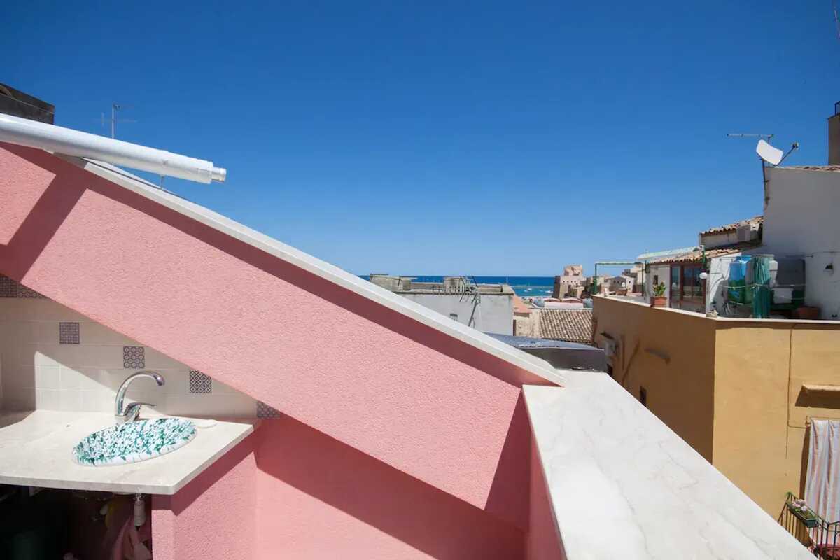 Maison avec balcon et vue sur ville à Castellammare del Golfo - Photo 4