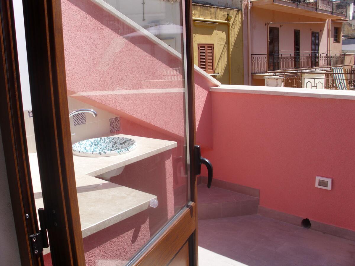 Maison avec balcon et vue sur ville à Castellammare del Golfo - Photo 20