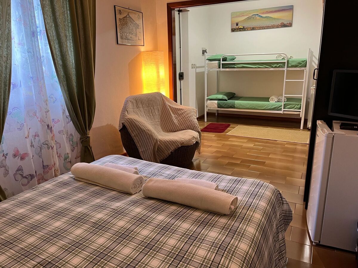 Appartement 95 m² Ragalna, piscine privée mai-septembre - Photo 2