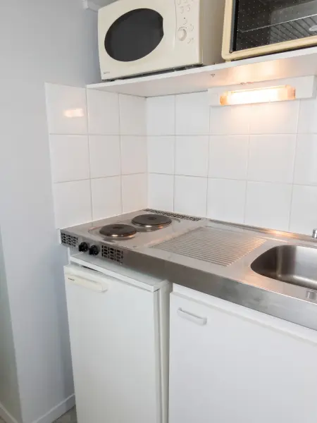 Appartement 30 m² dans un manoir du 18e, piscine chauffée : photo 9
