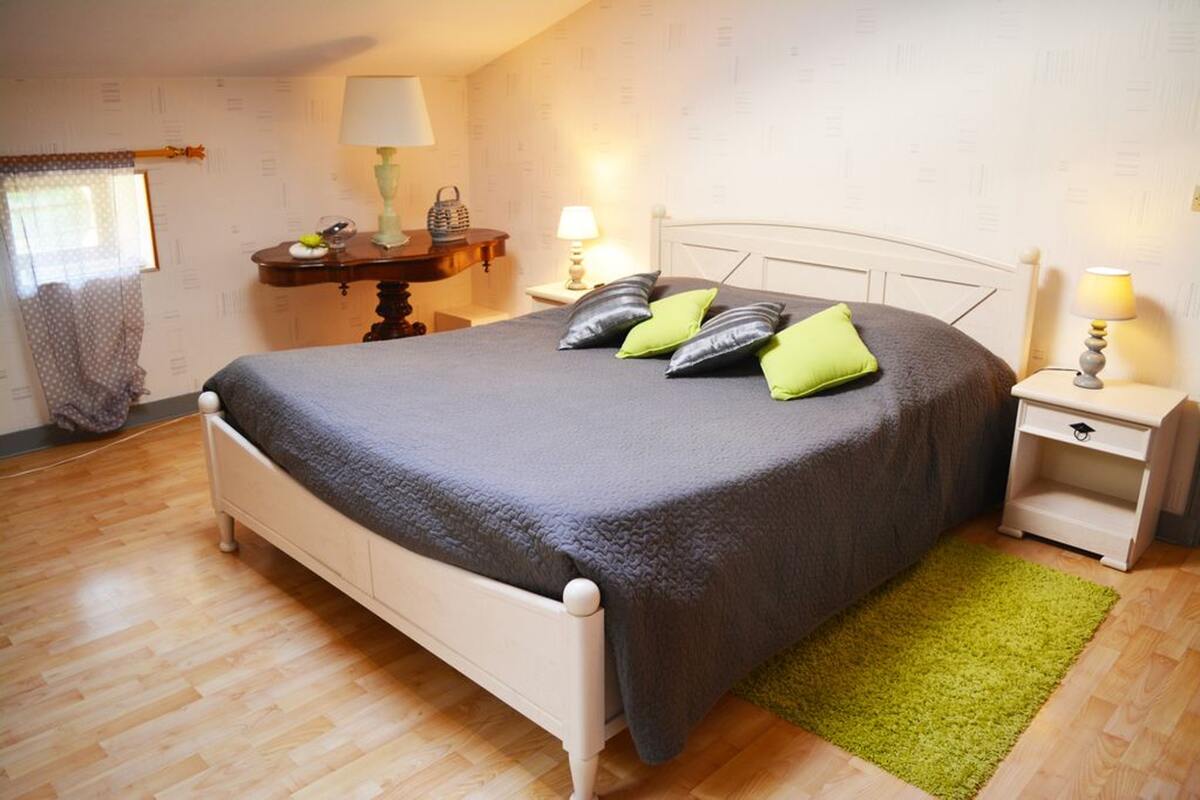 Maison 250 m² à Thénac : piscine, jacuzzi et 5 chambres - Photo 13
