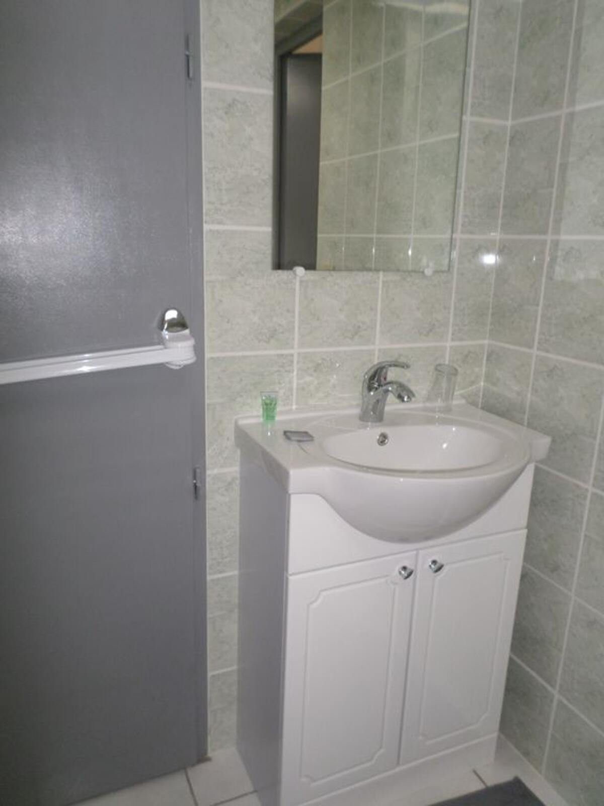 Maison 250 m² à Thénac : piscine, jacuzzi et 5 chambres - Photo 16