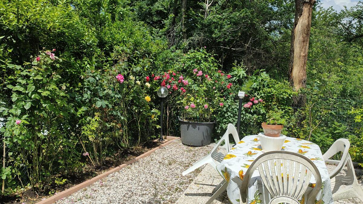 Appartement 50 m² avec jardin clos et barbecue - Photo 2