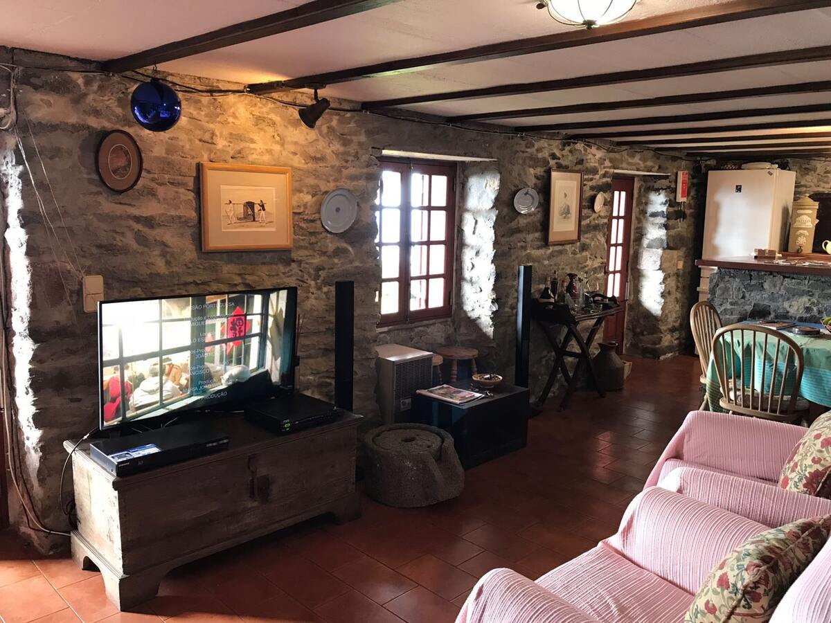 Maison vue mer à Fajã da Ovelha avec terrasse et barbecue - Photo 7