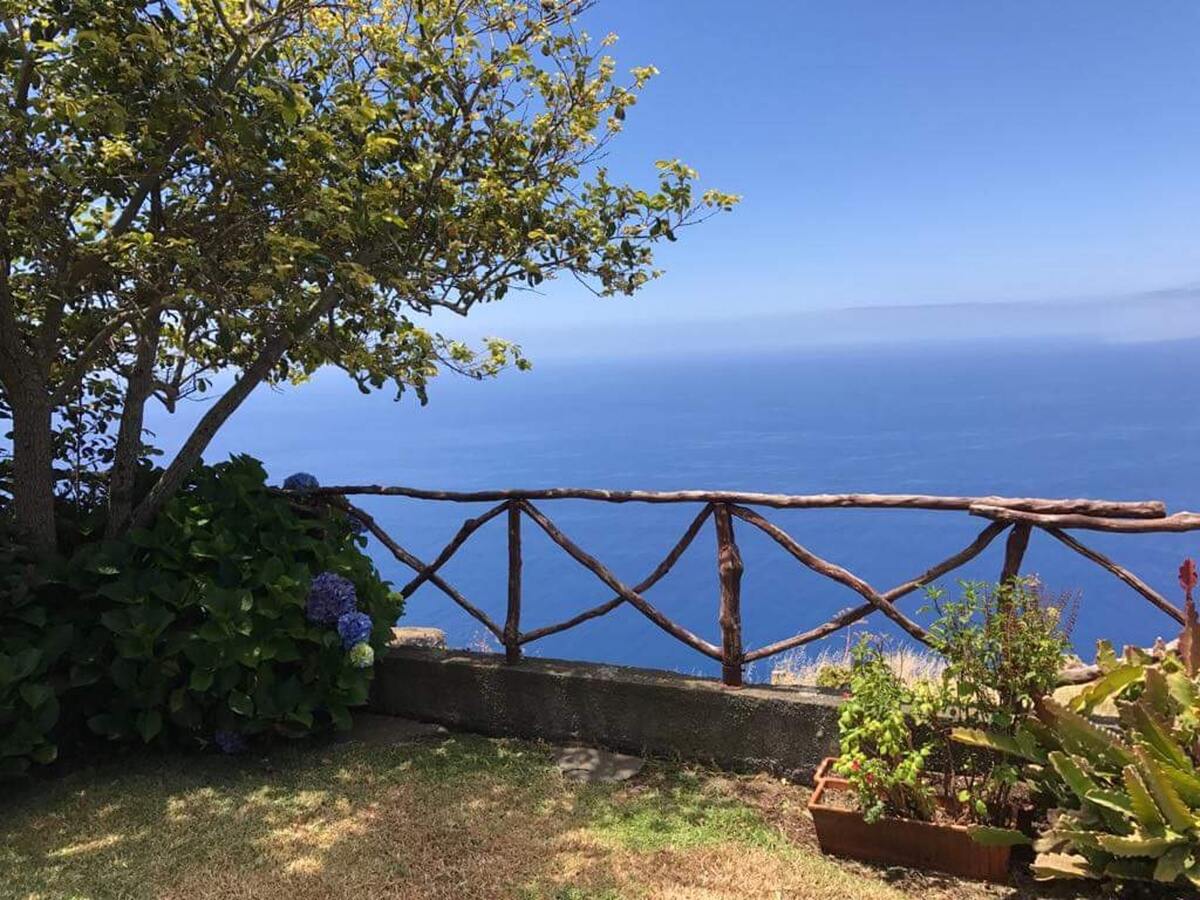 Maison vue mer à Fajã da Ovelha avec terrasse et barbecue - Photo 27