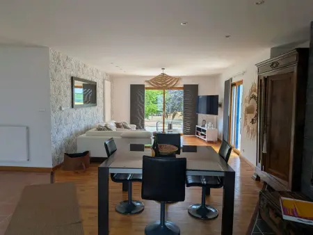 Maison familiale chaleureuse à Saint-Évarzec avec terrasse - Photo 9