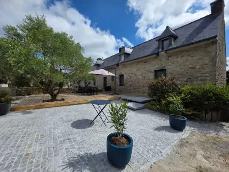 Maison familiale chaleureuse à Saint-Évarzec avec terrasse - Photo 12