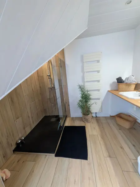 Maison familiale chaleureuse à Saint-Évarzec avec terrasse - Photo 43