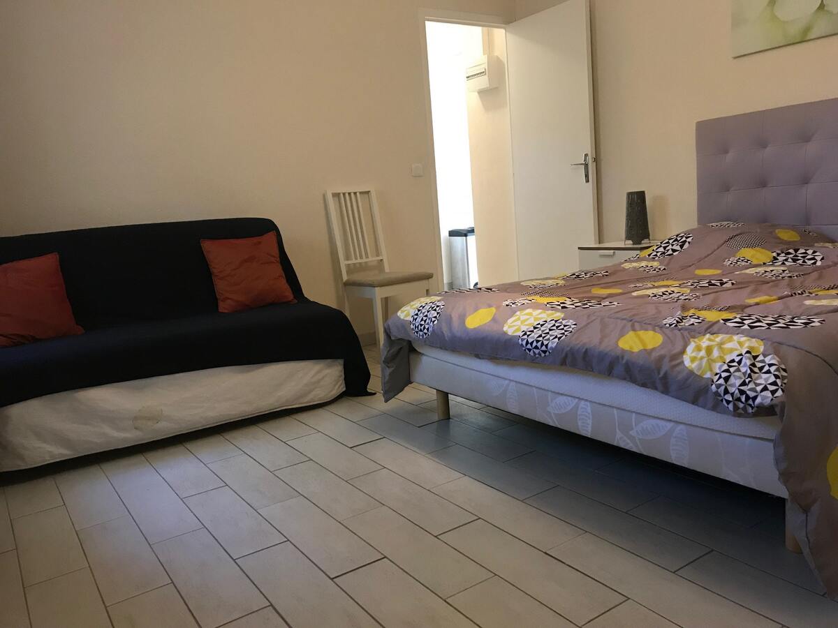 Appartement 4 personnes à Fréjus, jardin avec barbecue - Photo 13