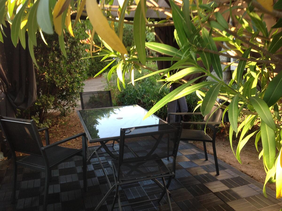 Appartement 4 personnes à Fréjus, jardin avec barbecue - Photo 20