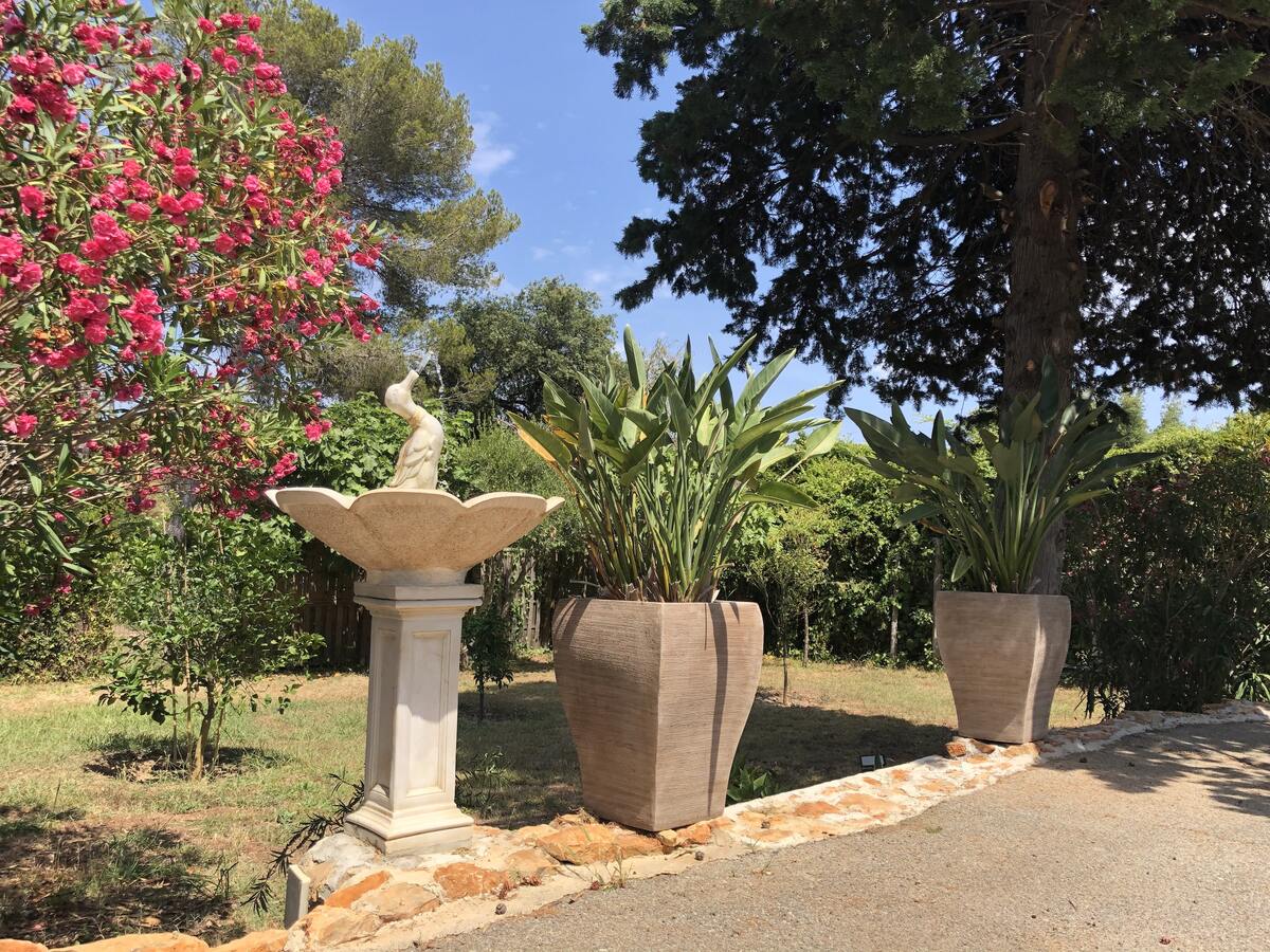 Appartement 4 personnes à Fréjus, jardin avec barbecue - Photo 28