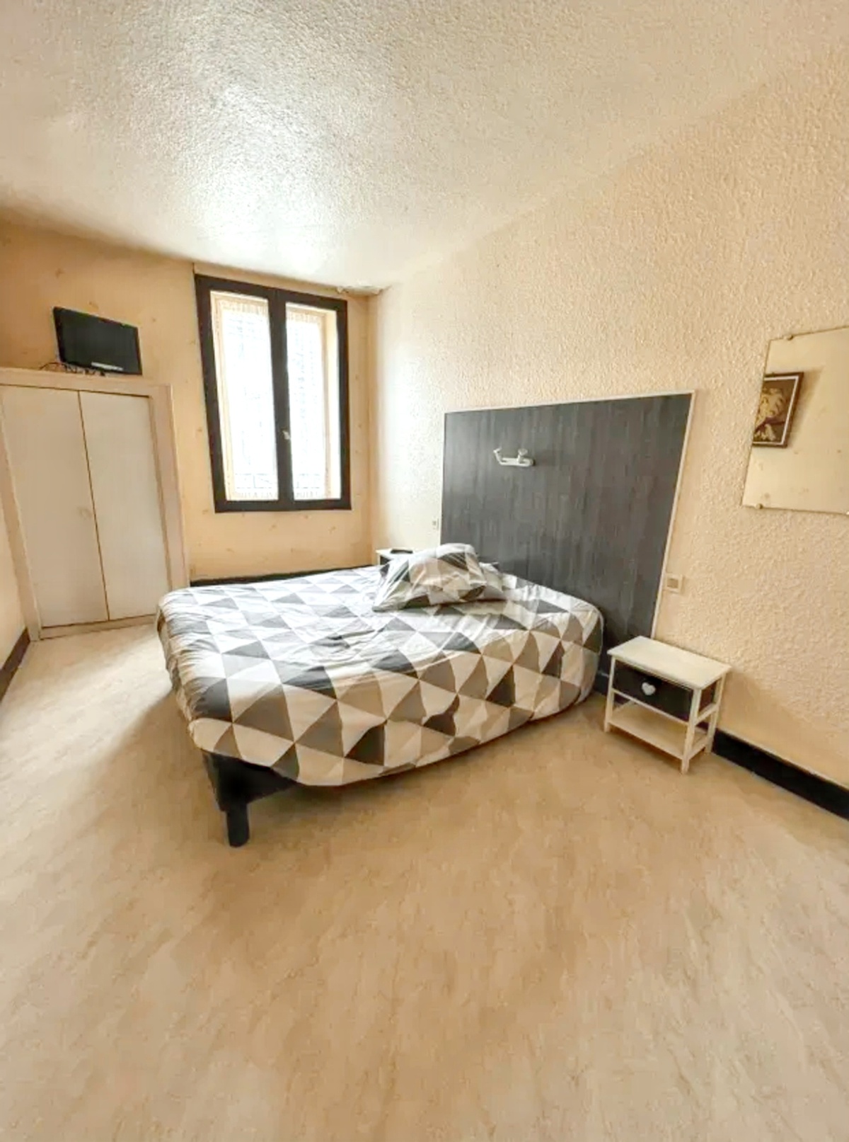 Appartement 2 chambres à Néris-les-Bains, 35 m² - Photo 2
