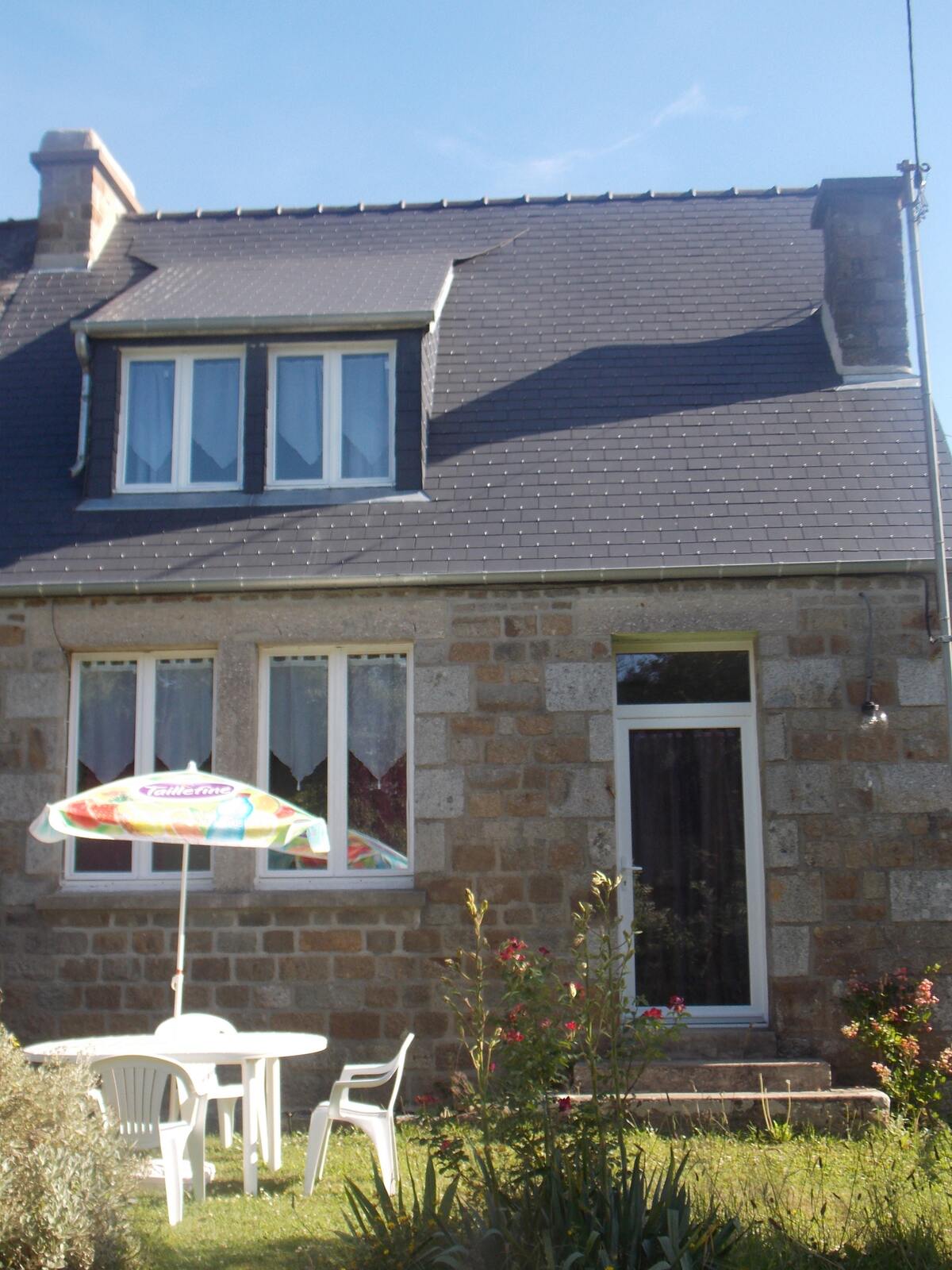 Maison 70 m² à Sourdeval, jardin avec barbecue - Photo 1