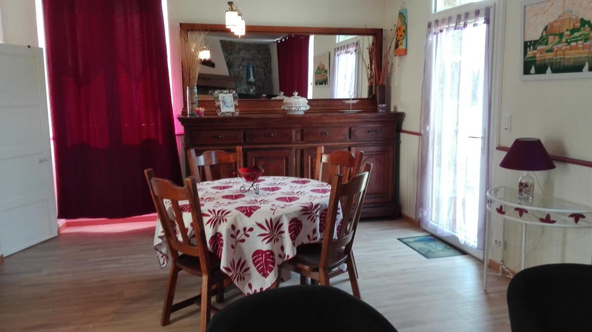 Maison 70 m² à Sourdeval, jardin avec barbecue - Photo 3